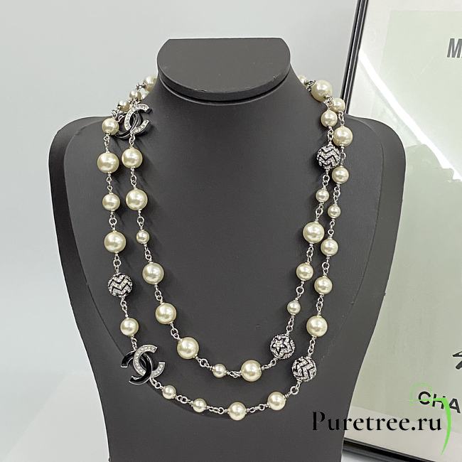 Chanel Black and White Rhinestone Double C Pearl Sweater Necklace - 1