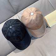 LOUIS VUITTON | baseball cap features a subtle print 01 - 2