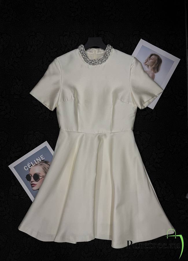 Chanel waist-cinching dress in beige - 1