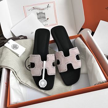 HERMES | Oasis Epsom Sandals 01