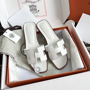 HERMES | Oasis Epsom Sandals 03