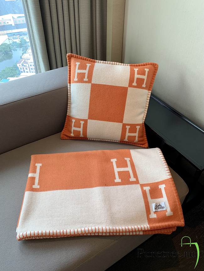 HERMES | Blanket & Pillow In Orange - 1