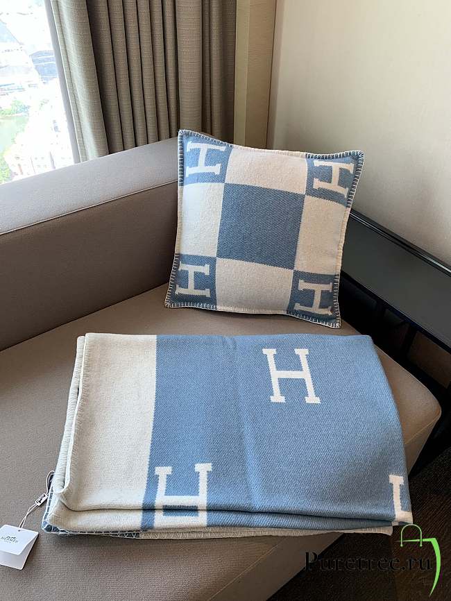 HERMES | Blanket & Pillow In Blue - 1