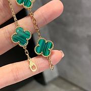 VCA Malachite five-flower bracelet green - 3