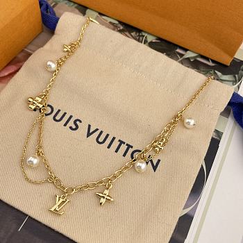 LOUIS VUITTON | Green Bead Gold Flower Tassel Necklace
