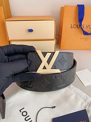 Louis Vuitton modern Taurillon leather in black 4 cm - 3