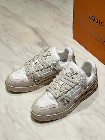 LOUIS VUITTON | LV Trainer Sports Shoes