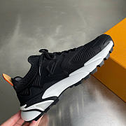 LOUIS VUITTON | LV Runner Tatic Sneaker In Black/ White - 3