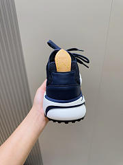 LOUIS VUITTON | LV Runner Tatic Sneaker 02 - 4