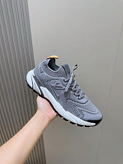LOUIS VUITTON | LV Runner Tatic Sneaker 03 - 4