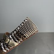Alaia color-blocked woven shoes 02 - 5