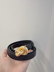 Bottega Veneta Knot belt features an intrecciato-woven 01 - 2