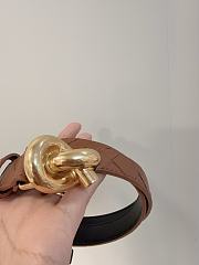 Bottega Veneta Knot belt features an intrecciato-woven 03 - 5