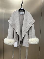 Max Mara Autumn/Winter Wool Coat with Detachable White Fox Fur Cuffs 01 - 5