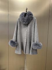 Chanel Autumn and Winter Wool Jacket with Pearl 02 - 1