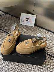 CHANEL | fall/winter fur sandals 07 - 6