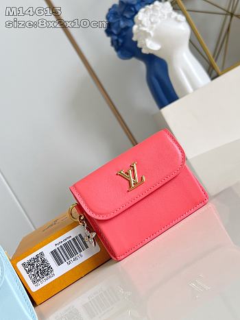 LOUIS VUITTON | Tiny Recto Verso Card Holder LV Bloom Sweet Coral