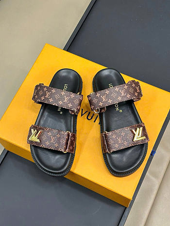 LOUIS VUITTON | Sandal In Brown 01