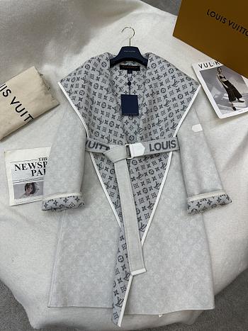LOUIS VUITTON | Reversible mid-length hooded floral coat 05