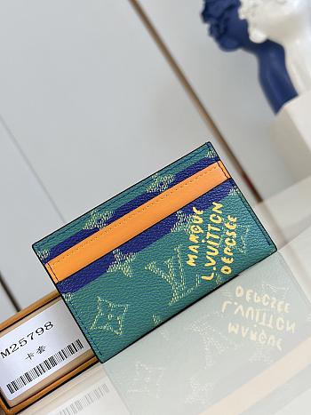 LOUIS VUITTON | Monogram Eclipse Card Holder 01