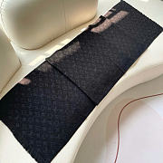 LOUIS VUITTON | Monogram Classic Scarf Black Muffler  - 4