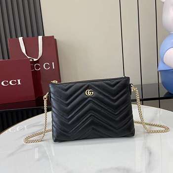 GUCCI | GG Marmont pochette with chain in Black leather