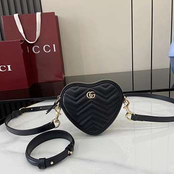 GUCCI | GG Marmont mini bag in Black leather