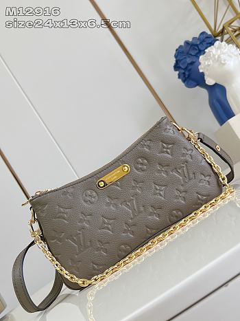 LOUIS VUITTON | Pochette Monogram Empreinte Khaki