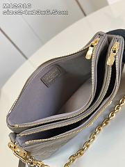 LOUIS VUITTON | Pochette Monogram Empreinte Khaki - 6