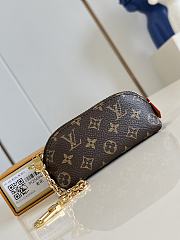LOUIS VUTTON | Cosmetic Lipstick Pouch Brown Monogram canvas - 1