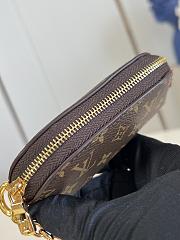 LOUIS VUTTON | Cosmetic Lipstick Pouch Brown Monogram canvas - 2