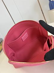LOUIS VUITTON | Cosmetic Pouch MM Tender Bliss - 5