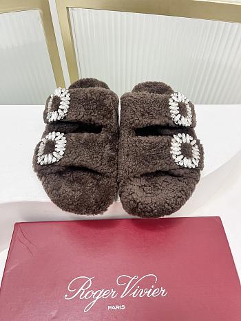 Roger Vivier classic double-diamond-buckle wool slippers 01