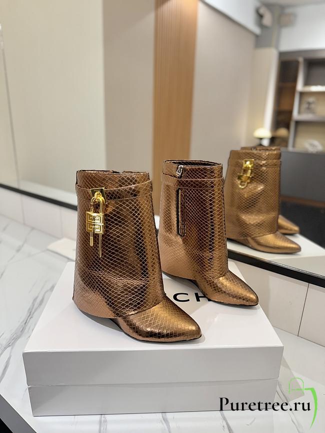 GIVENCHY | Shark Lock Padlock Ankle Boots 04 - 1