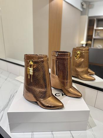 GIVENCHY | Shark Lock Padlock Ankle Boots 04
