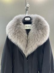 Maxmara fall/winter fur and goose down jacket in dark blue - 2