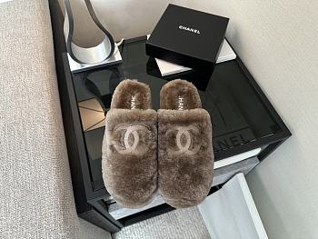 CHANEL | wool slippers 04