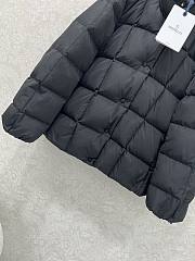 MONCLER | 25F square quilted short version features 02 - 2