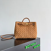 BOTTEGA VENETA | Small Andiamo suede top-handle bag amber - 1