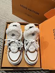 LOUIS VUITTON | V Archlight Lambswool Sneakers - 3