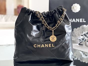 CHANEL | 22 Handbag Shiny Calfskin & Gold-Tone Metal Black AS3261