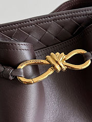 BOTTEGA VENETA | Andiamo Bucket bag in silky calf leather Fondant - 2