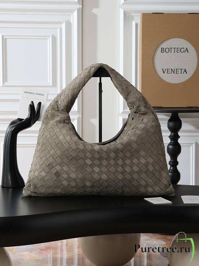 BOTTEGA VENETA | Hop Intrecciato suede shoulder bag Cypress - 1