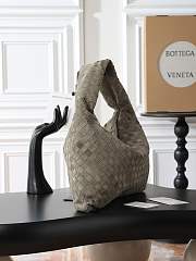 BOTTEGA VENETA | Hop Intrecciato suede shoulder bag Cypress - 5