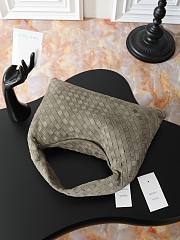 BOTTEGA VENETA | Hop Intrecciato suede shoulder bag Cypress - 2