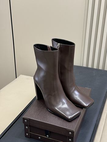 Alaia ankle boots 01