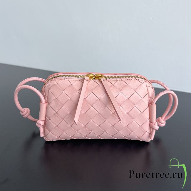 BOTTEGA VENETA | Concert Pouch  Intrecciato nappa leather Seashell - 1