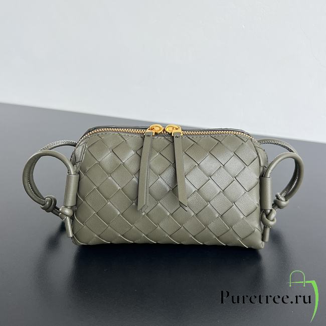 BOTTEGA VENETA | Concert Pouch Intrecciato nappa leather Cypress - 1