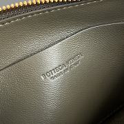 BOTTEGA VENETA | Concert Pouch Intrecciato nappa leather Cypress - 5