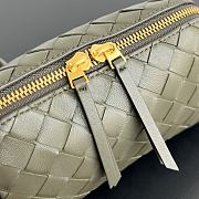 BOTTEGA VENETA | Concert Pouch Intrecciato nappa leather Cypress - 3